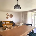 Les Penates En Segala
