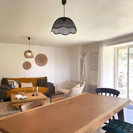 Les Penates En Segala