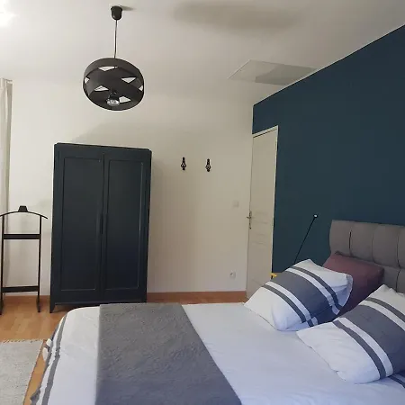 Les Penates En Segala *