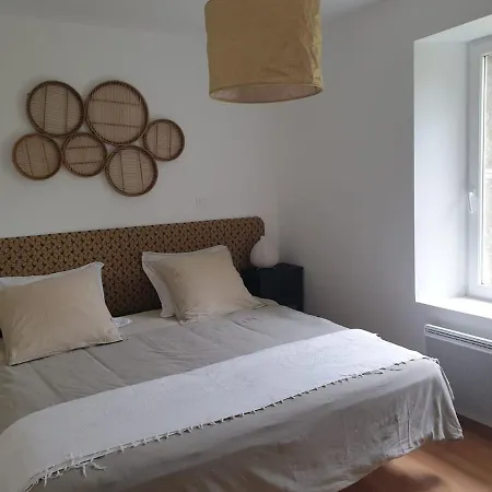 Les Penates En Segala Feriehus *