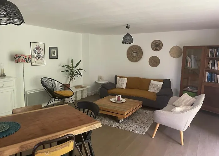 Les Penates En Segala